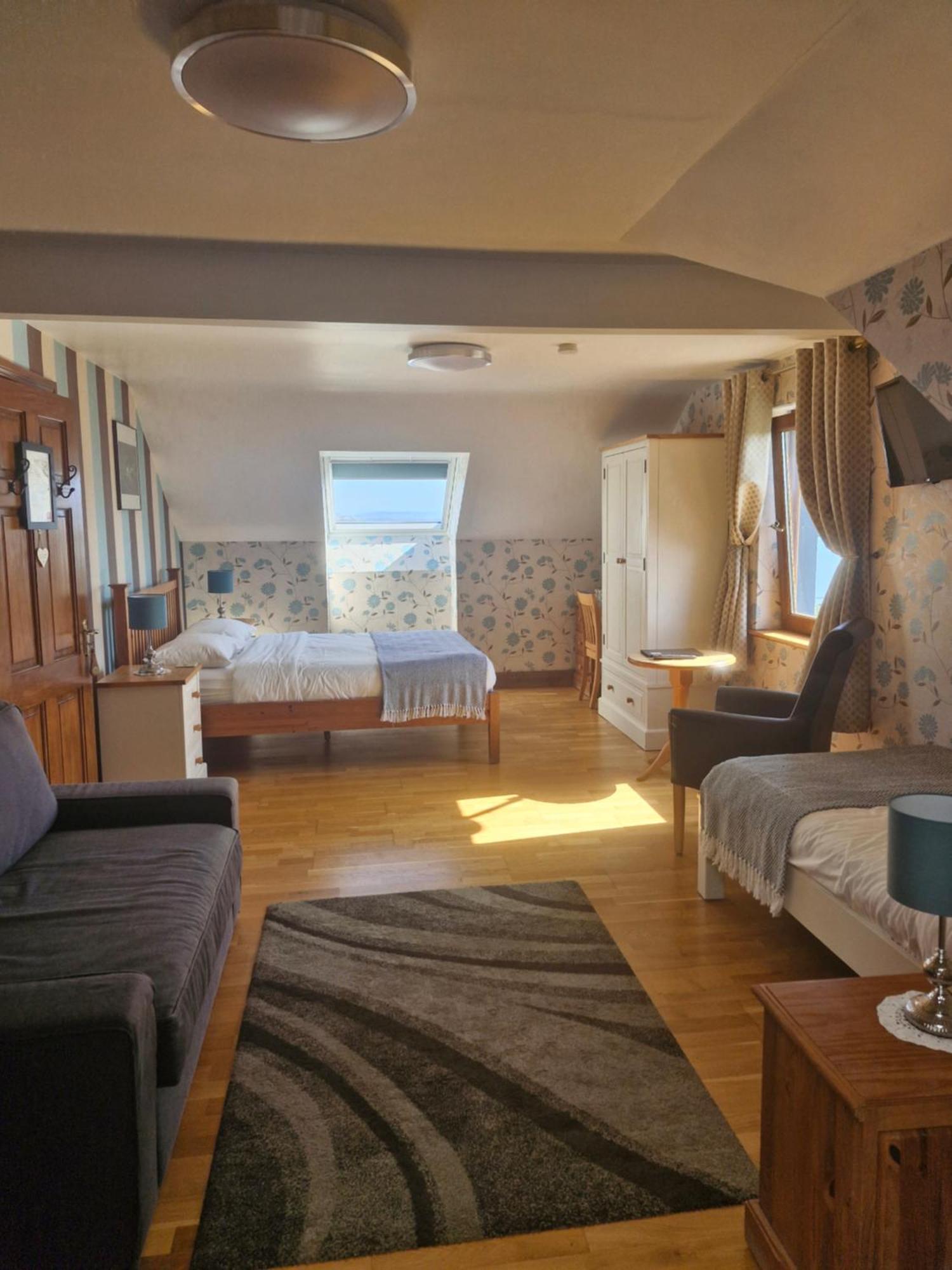 Rossroe Couette-café 4*